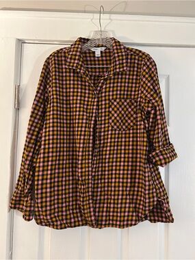 Old Navy Plaid Button-Up Shirt in Pink, Orange & Black